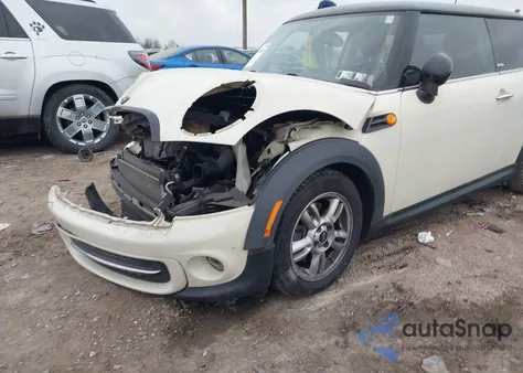 2012 Mini Cooper z USA, uszkodzony, nr VIN WMWSU3C57CT257565